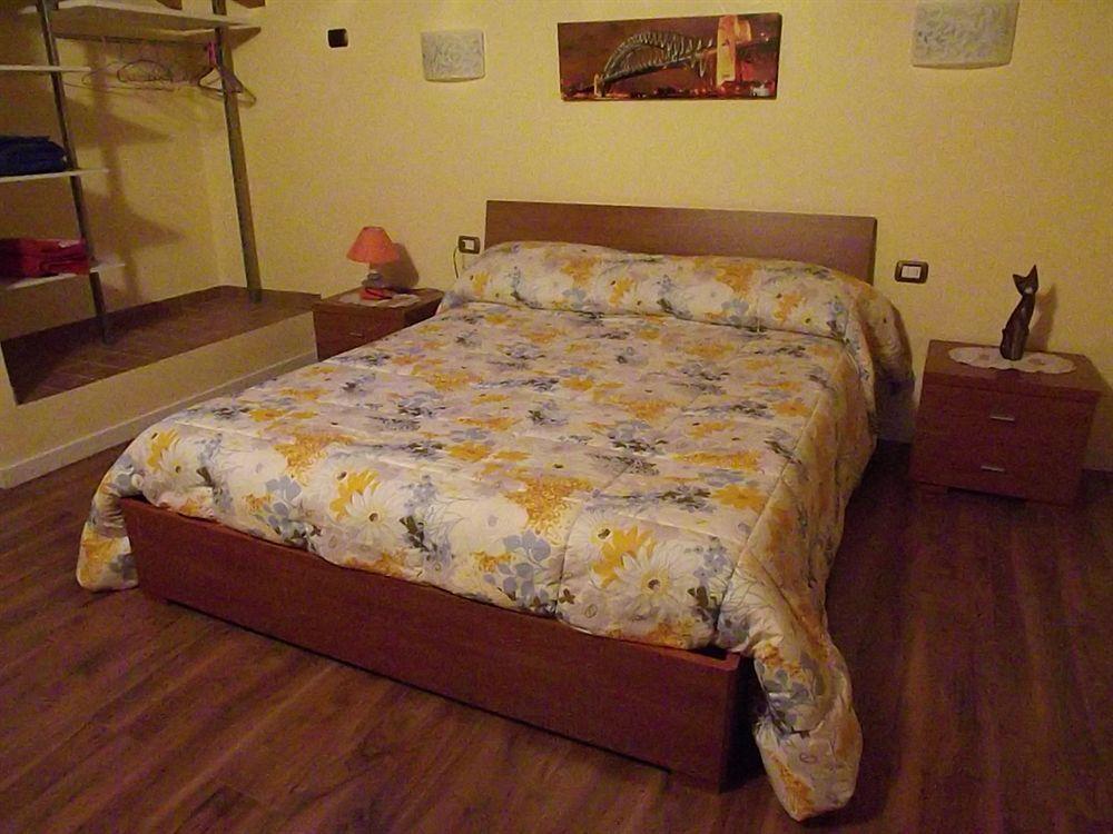Il Gelsomino Bed & Breakfast Ferno Luaran gambar