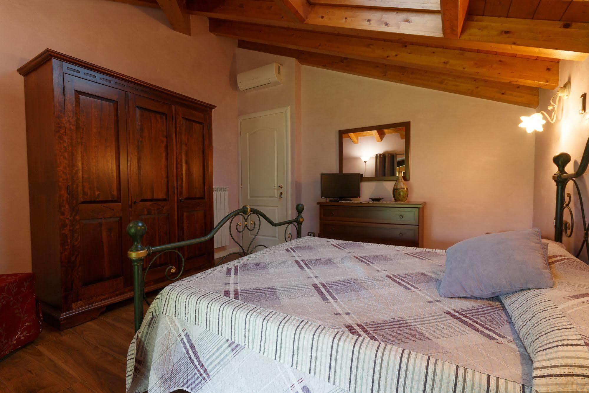 Il Gelsomino Bed & Breakfast Ferno Luaran gambar